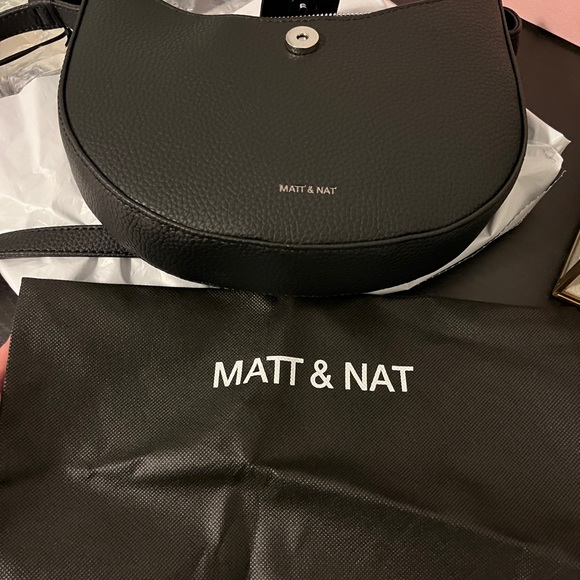 Brand new with tags Matt and Nat Hope Purity black crossbody bag - Picture 7 of 7